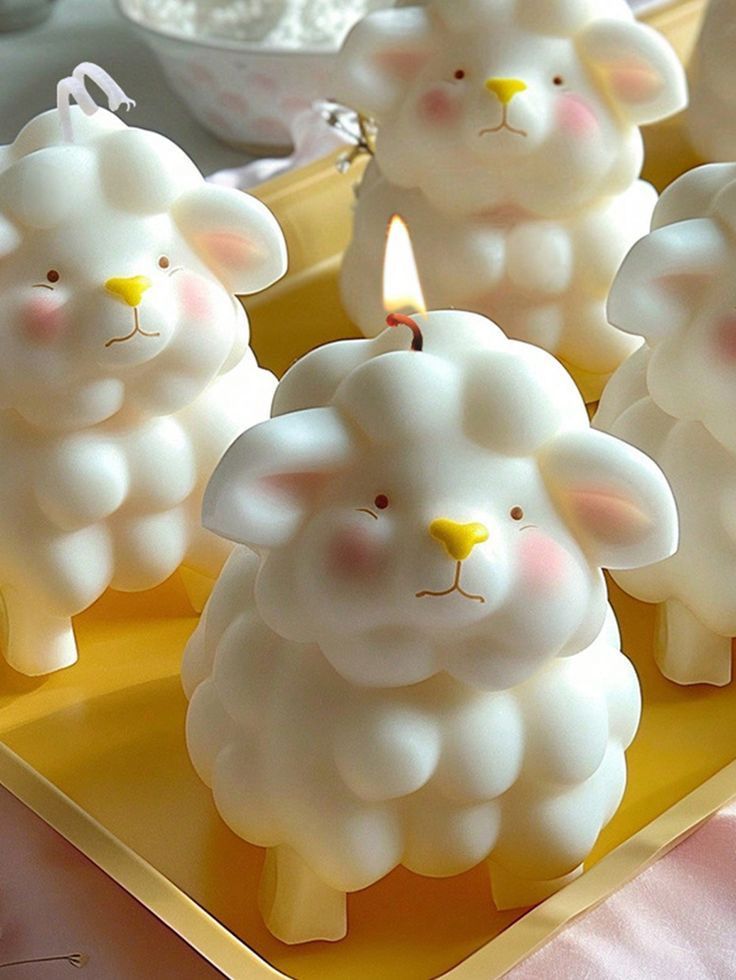 SHEEP SILICONE CLOUD MOLD 9.4 x 8.9